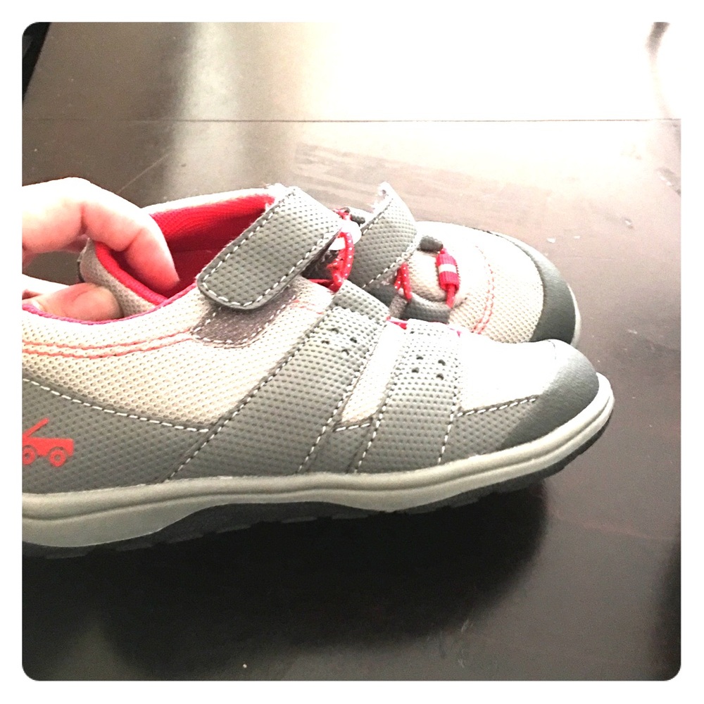 See Kai run kids new never worn.